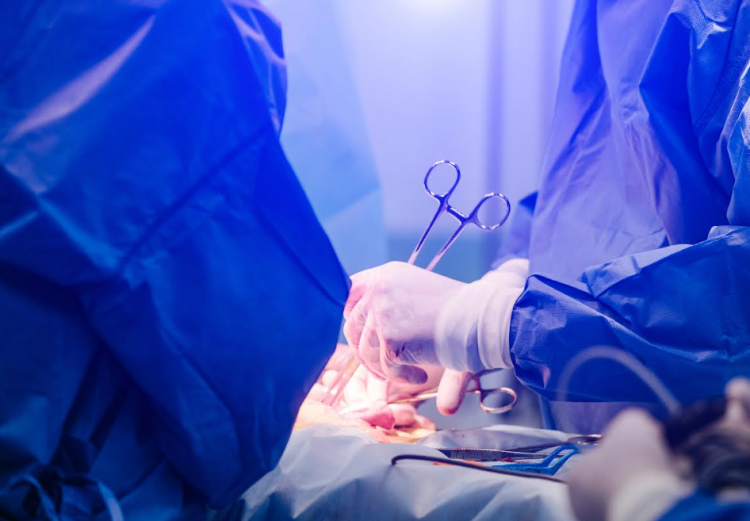 Πότε ενδείκνυται η αναθεώρηση ή διόρθωση προηγούμενων επεμβάσεων;